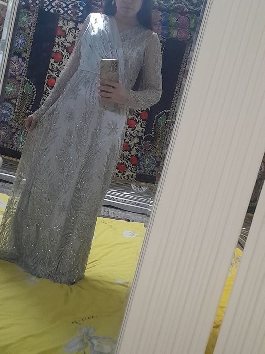 Toy va bazimlar uchun koʻylak