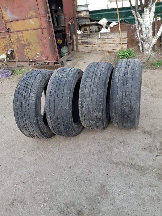Продам шины 265/60 R18
