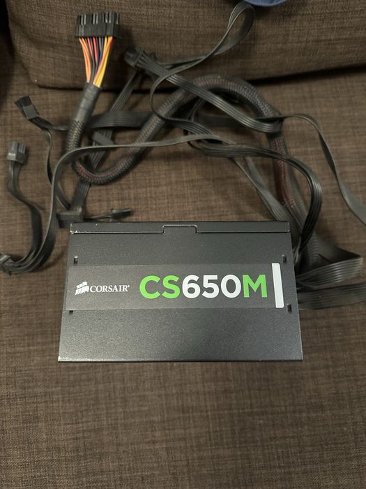 Sursa Corsair CS650M semi modulara