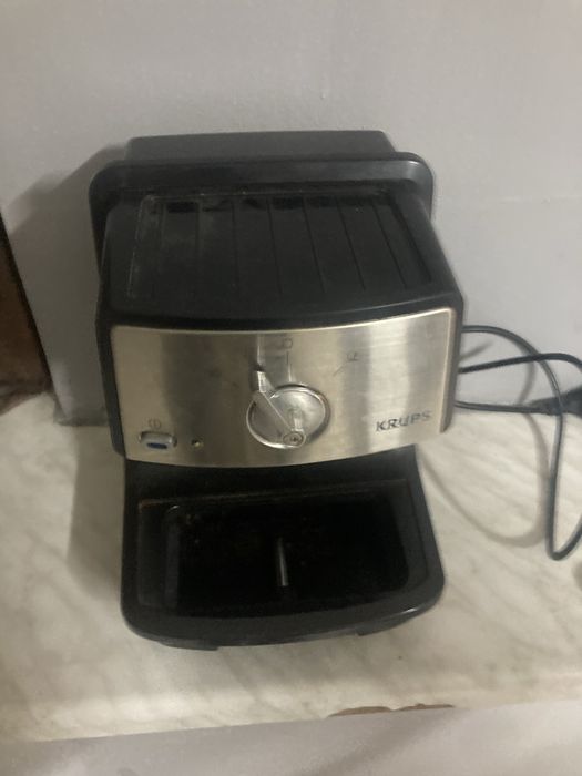 кофемашинка продам срочно