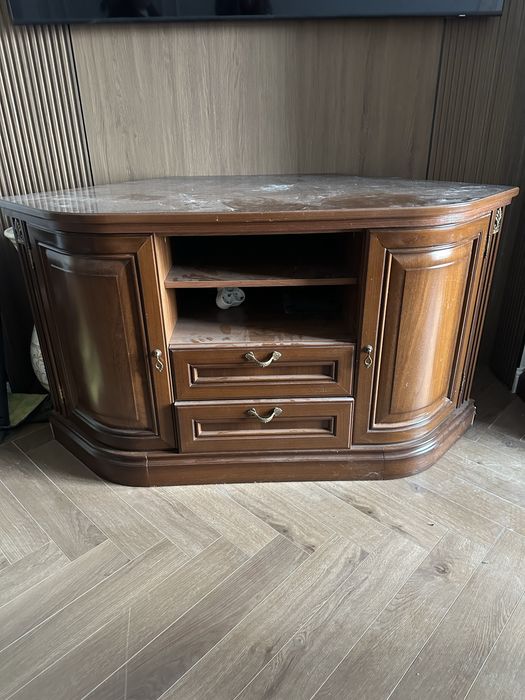 Подставка под телевизор