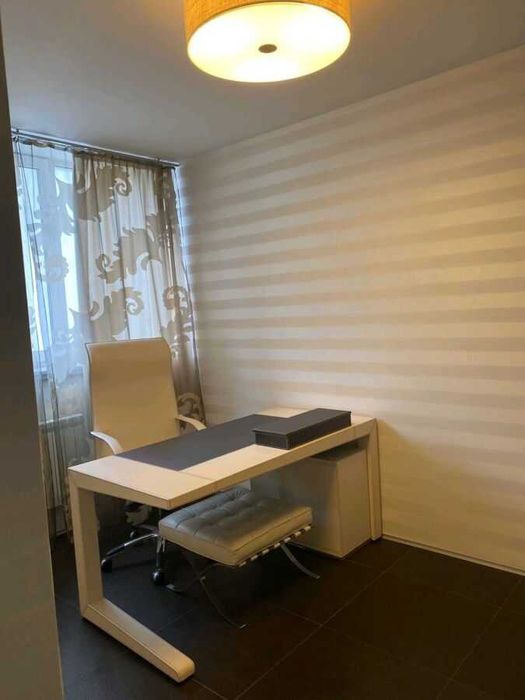 Дава се под наем Тристаен апартамент в София, Зона Б-18 - 90 кв.м за 897.6 € - Снимка #4