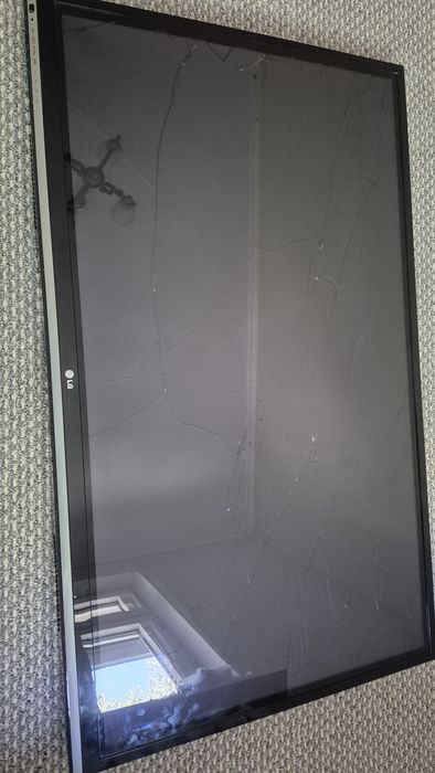 Телевизор LG 2012 г.