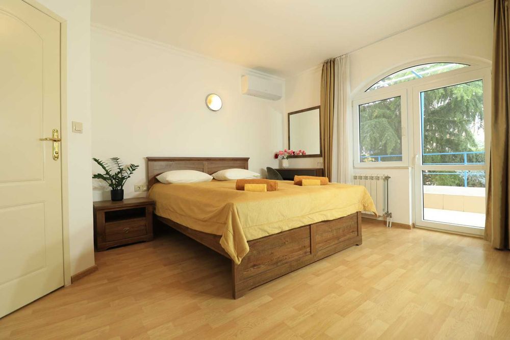 Дава се под наем Къща в Варна, м-т Св. Никола - 500 кв.м за 2992.17 € - Снимка #11