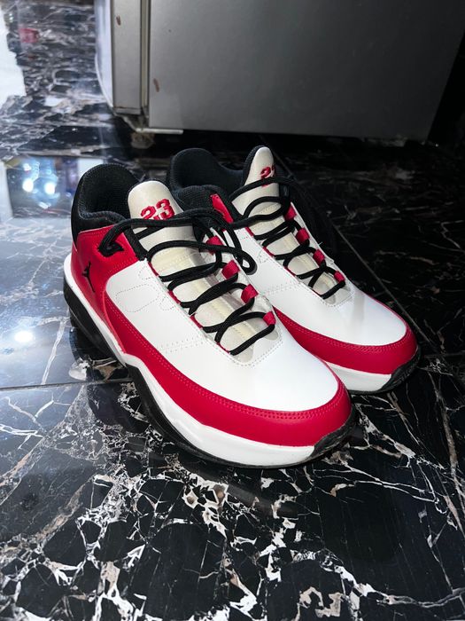 Jordan Max Aura red