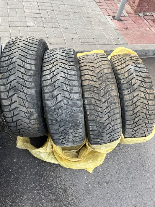 Комплект зимних шин 225*65 р17