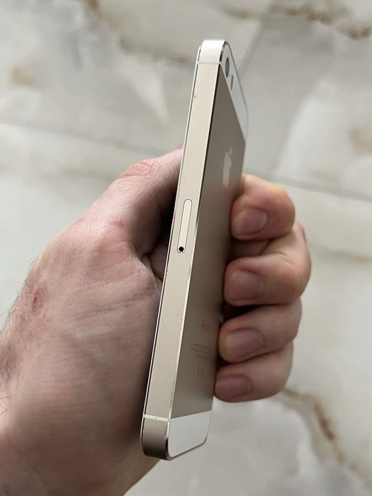 Живая легенда IPhone 5S
