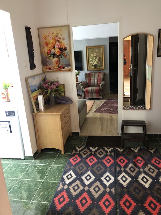 Vand Apartamnet 2 camere -Centru- vis a vis Primarie