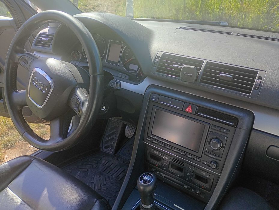 Mașina Audi A4 B7