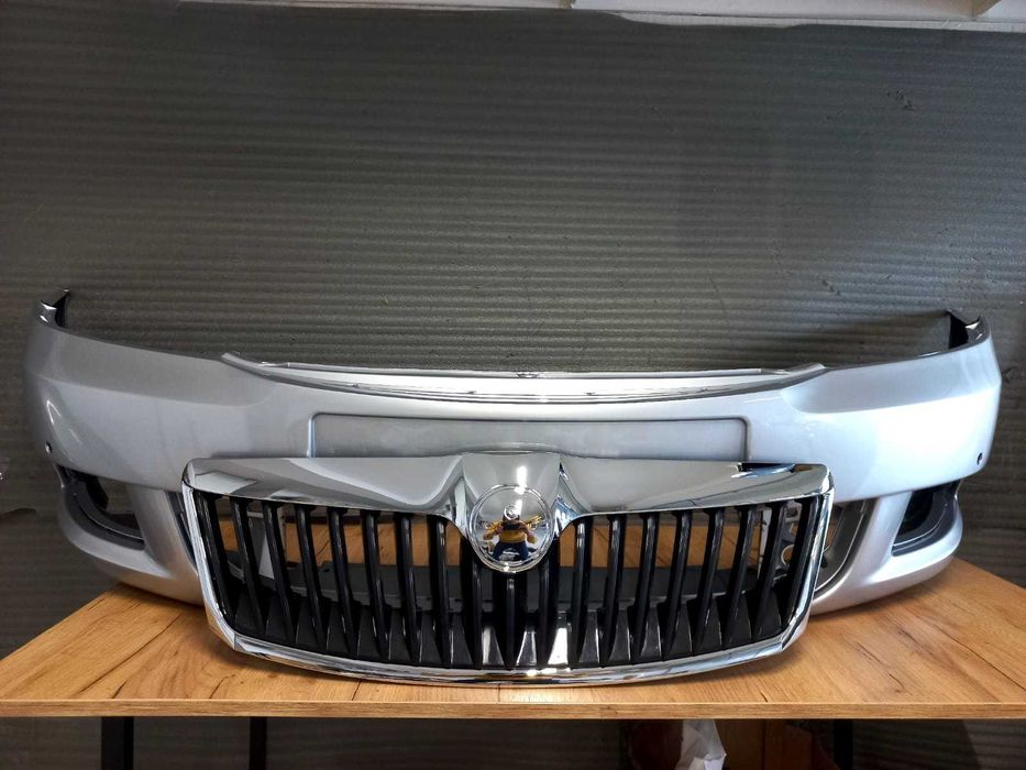 Bara Fata+Grila Radiator Skoda Octavia 2/II FSL 08-13 (LA7W (Gri))