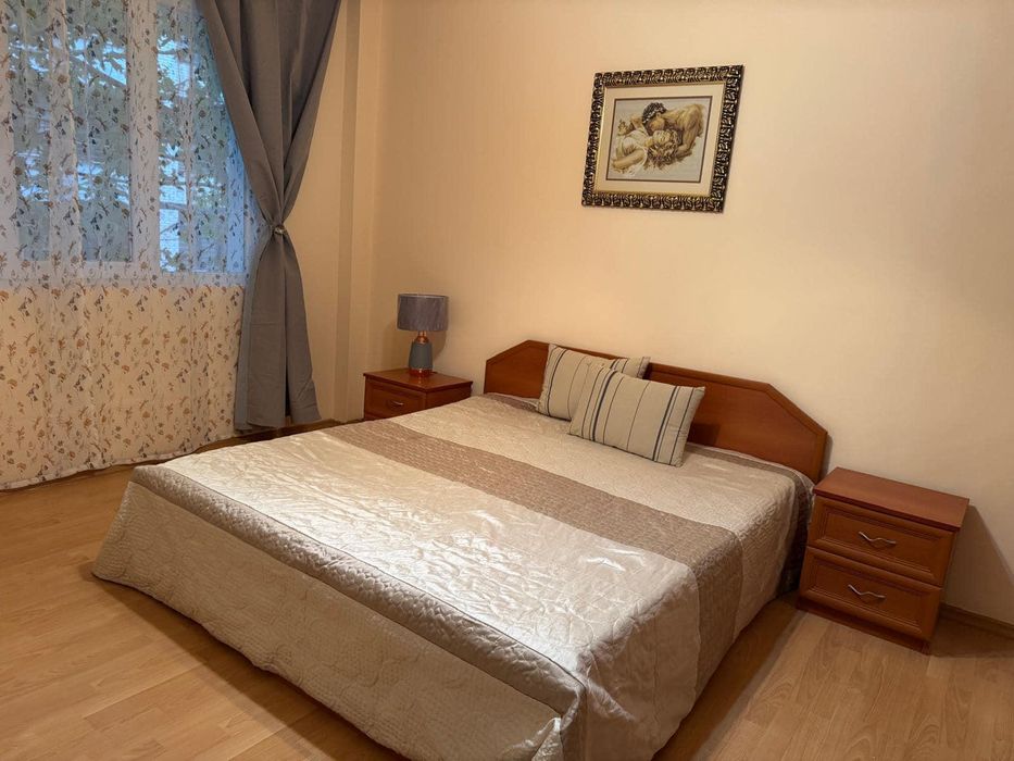 Дава се под наем Тристаен апартамент в Пловдив, Кючук Париж - 70 кв.м за 375 € - Снимка #3