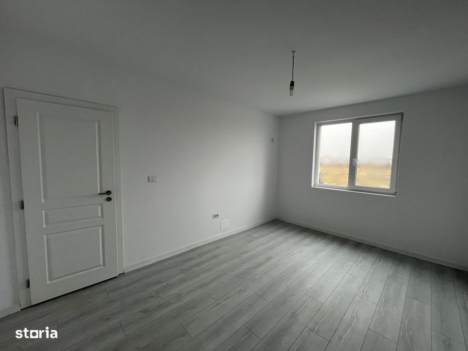 Decomandat, Apartament Cu 3 Camere, Giroc