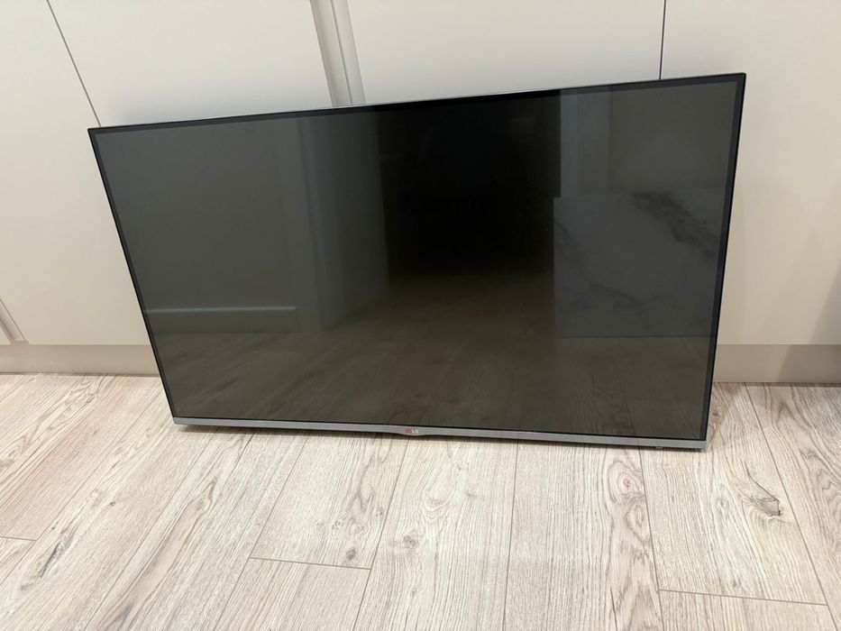 Продам LG телевизор б/у