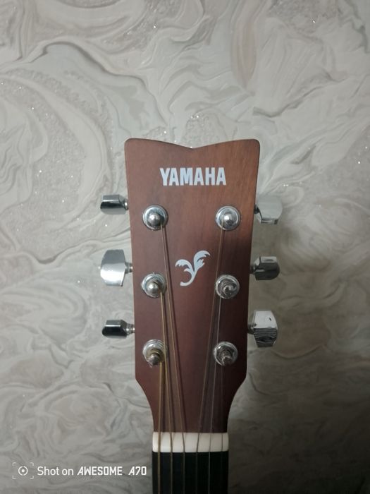 Продам гитару новая Yamaha