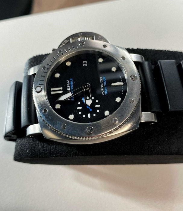 Panerai Submersible Automatic 300 m / 1000 ft