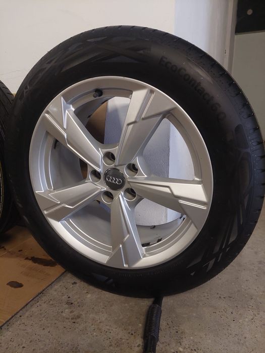 Jante Audi A6 C8 A4 Q3 Q5 pe 18 originale cu anvelope noi dot 2025