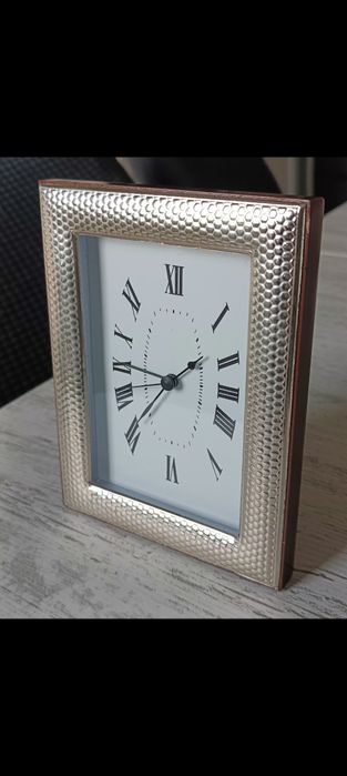 Ceas quartz de masă/șemineu cu ramă din argint,nu automatic-nou,cutie