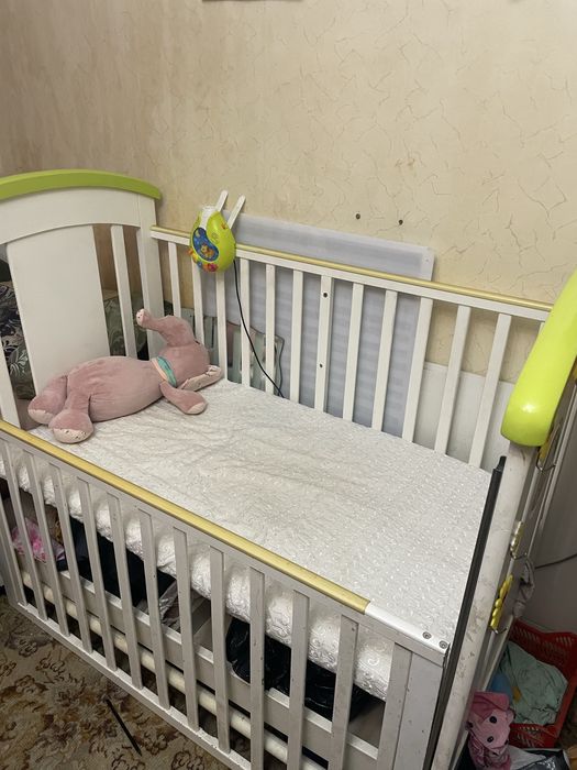 Детская кроватка