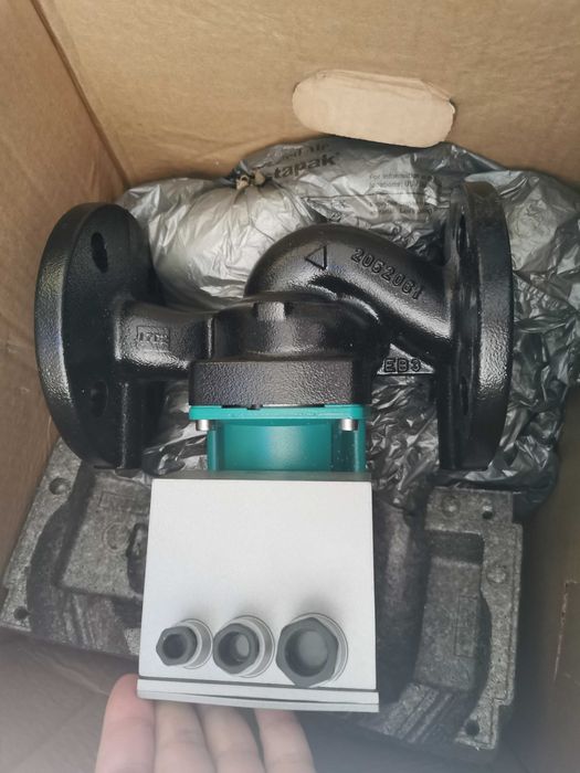 Pompa de apa Circulare Wilo Stratos 40 / 1-4 si 2095499 / 12w21 schimb cu diverse
