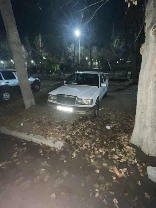 Продам мерседе 190