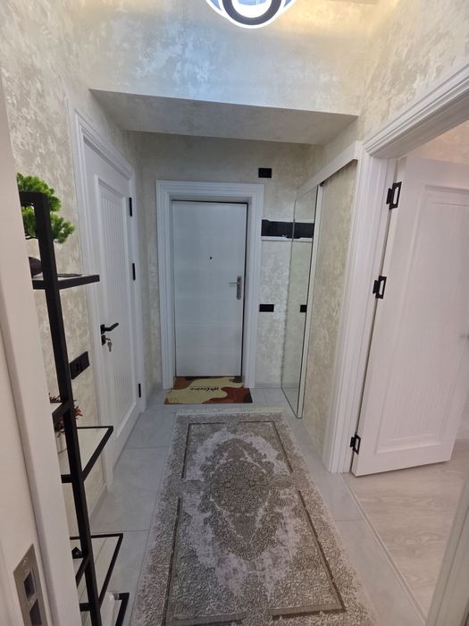 ( К45 ) Продаётся 2ух комнатная квартира после ремонта/ ЦУМ