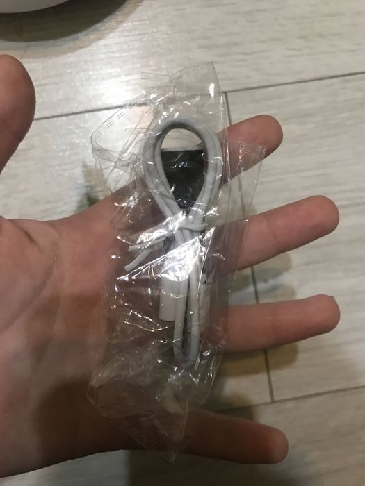 Продам робот пылесос