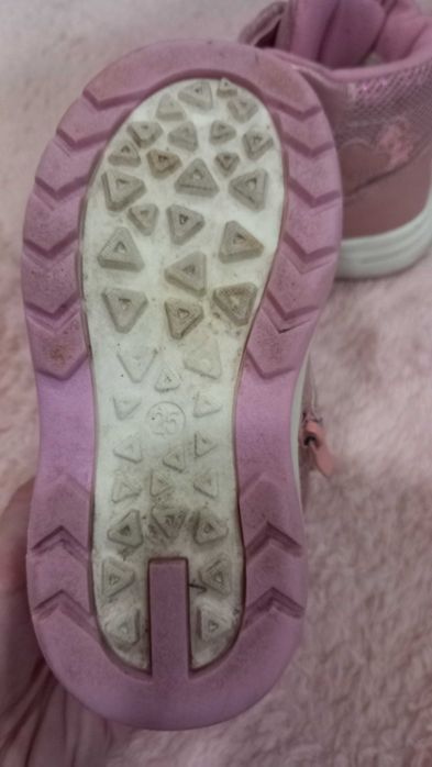 Ботушки- различни размери (21, 25, 26, 30 и 32)