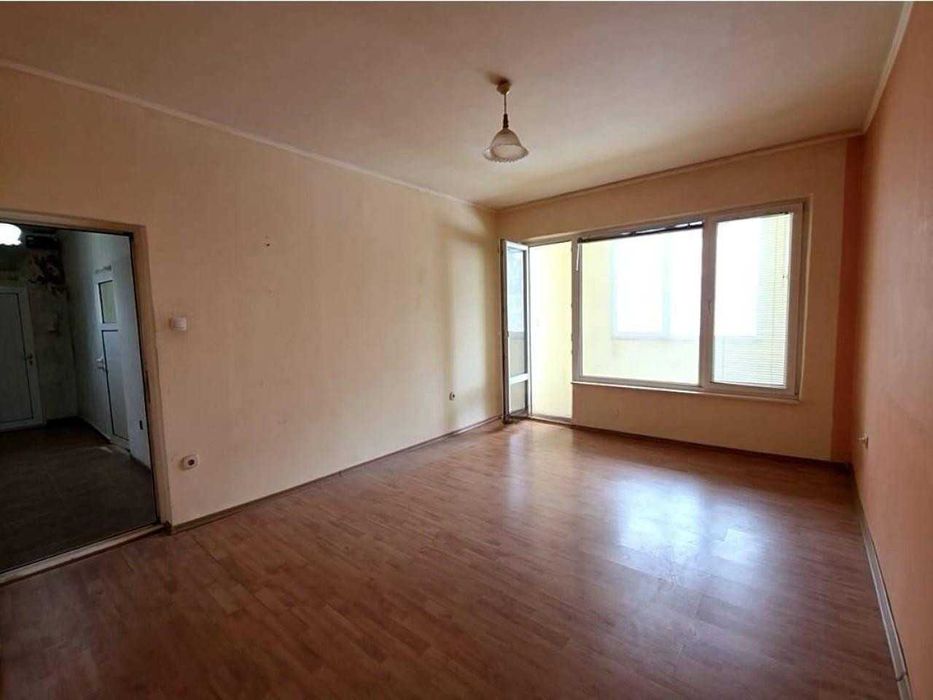 Продава се Тристаен апартамент в Пловдив, Център - 88 кв.м за 719 €/кв.м - Снимка #2