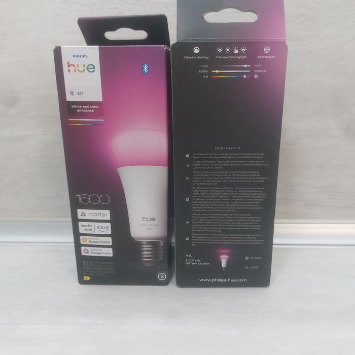Нови 2 бр. Смарт LED Крушки Philips Hue E27 1600lm White & Colour Ambiance (Matter)