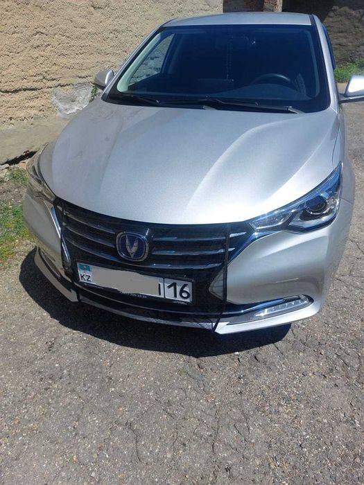 машина Changan Alsvin 2024 года