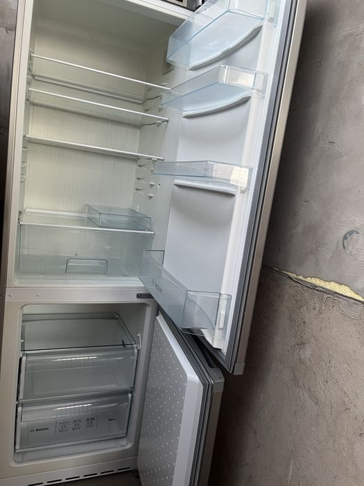 Холодильник сатылады