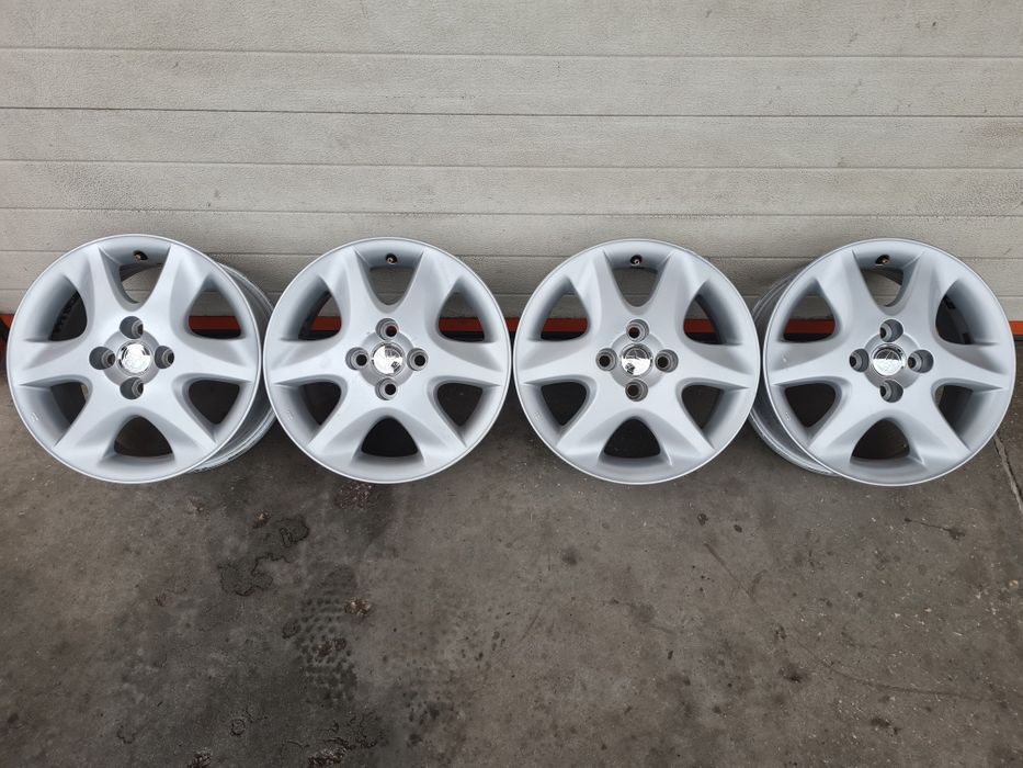 Оригинални джанти за TOYOTA ТОЬОТА R15 4x100 ET45 6J