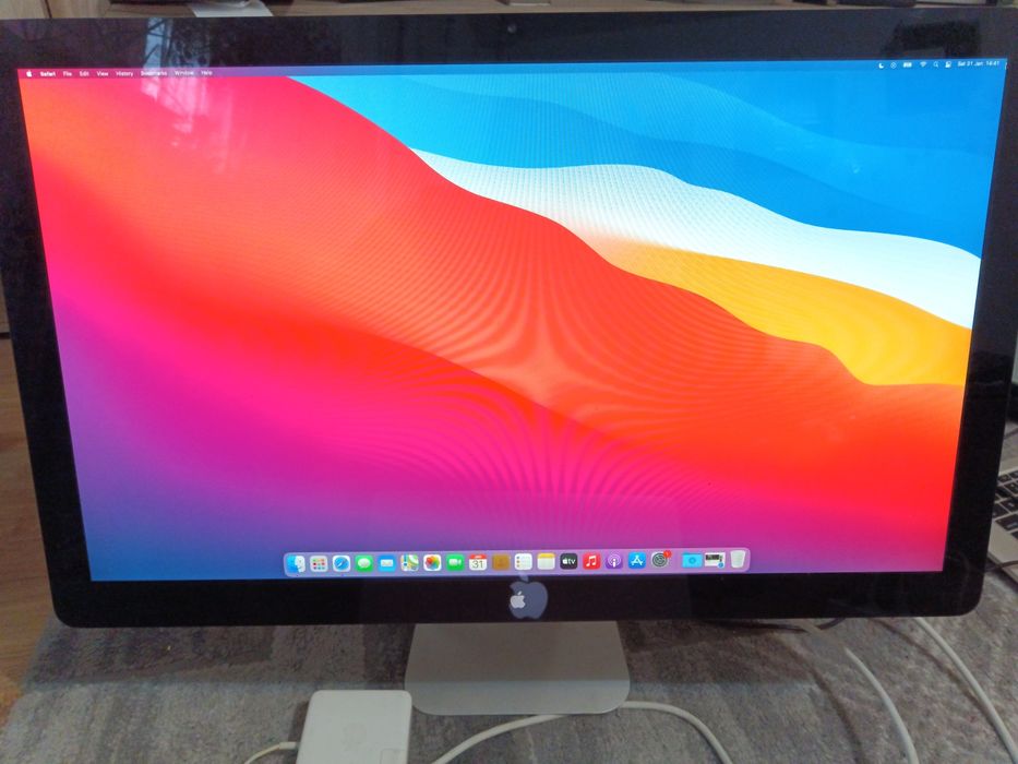 Apple Cinema Display 27"Lightning