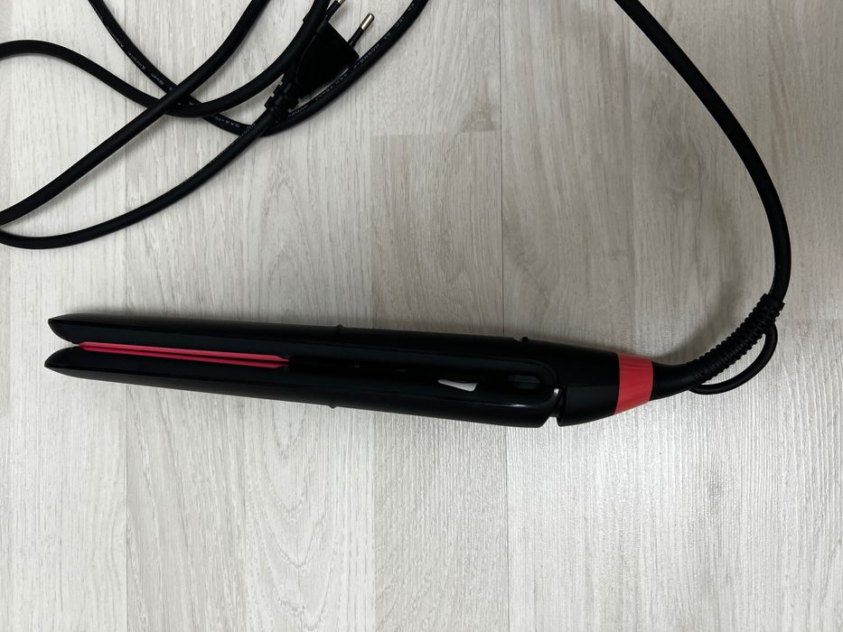 Placă de îndreptat părul philips