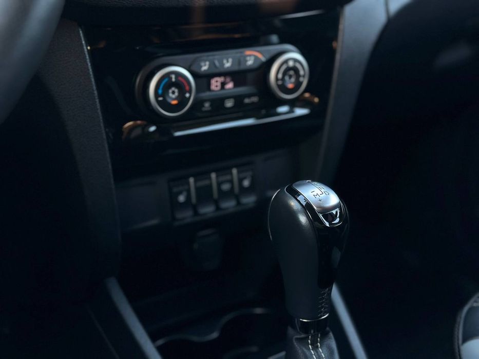 Lada xray cross 2021