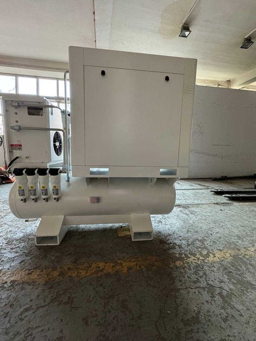 Воздушный компрессор (kompressor)