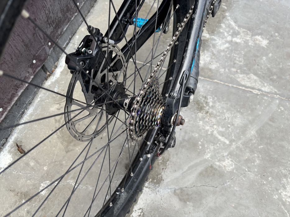 Dh bike Yt tues pro 2.0 къстъм