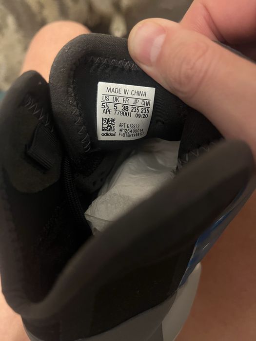 Adidas yeezy noi