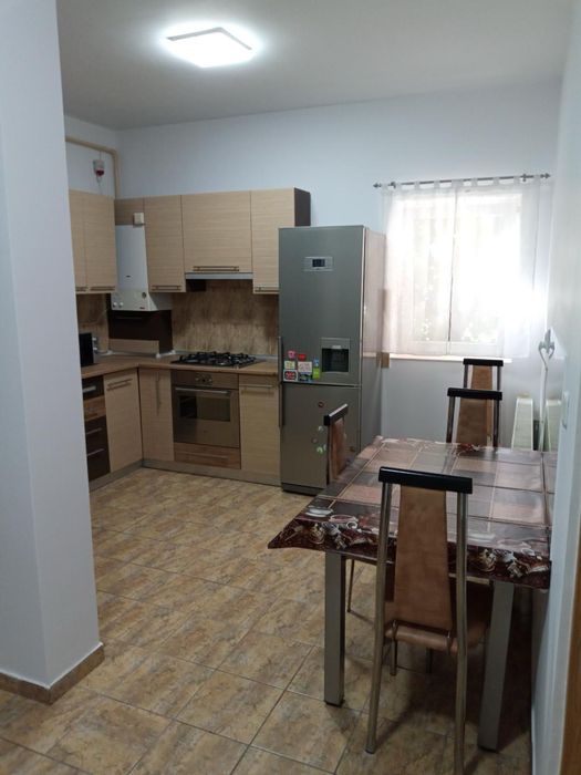 Inchiriez apartament 2 camere