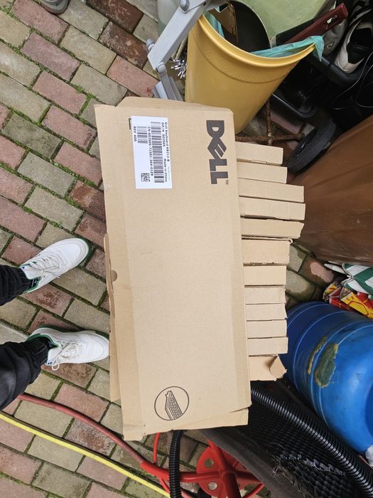 Vand tastaturi Dell noi 30lei/buc