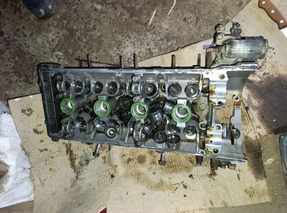 Продам головку на Газель 406 двигатель.