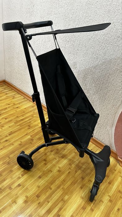 Продам новую коляску