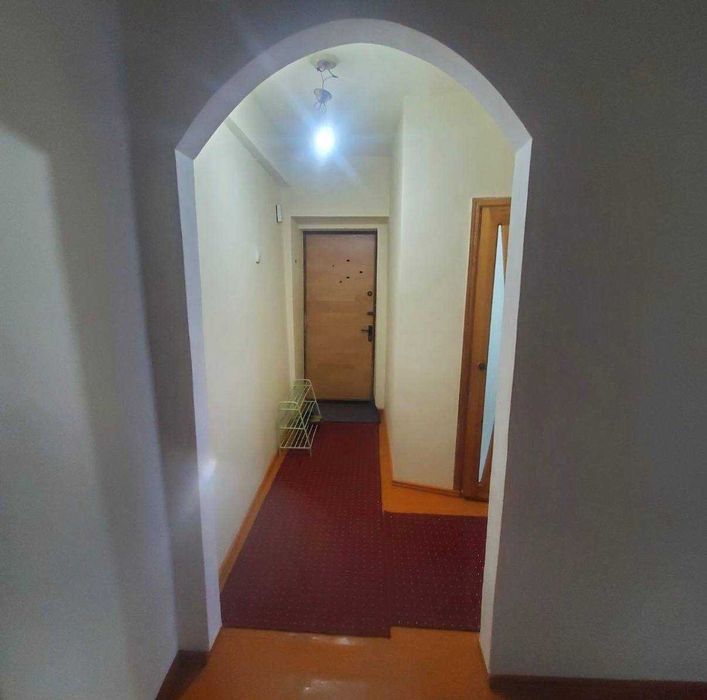 Шахристон Метро 2-хона Сотилади Срочно 55м2. Кирпичный. Балкон 2/6