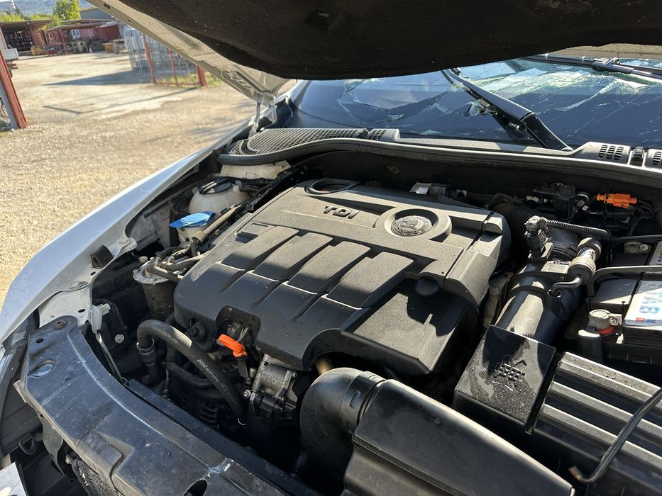 На Части Skoda Octavia vrS 2.0tdi-170к.с.! CEGA- двигател!
