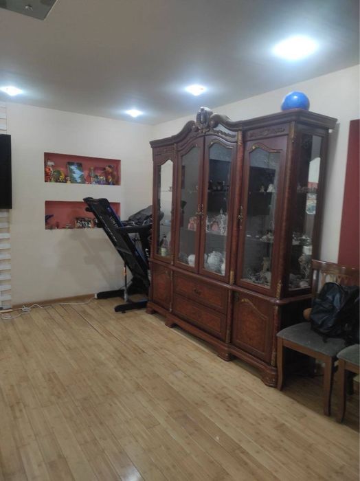 Ц-2 Продаю 3/2/4 Школа 80кв.м Срочна