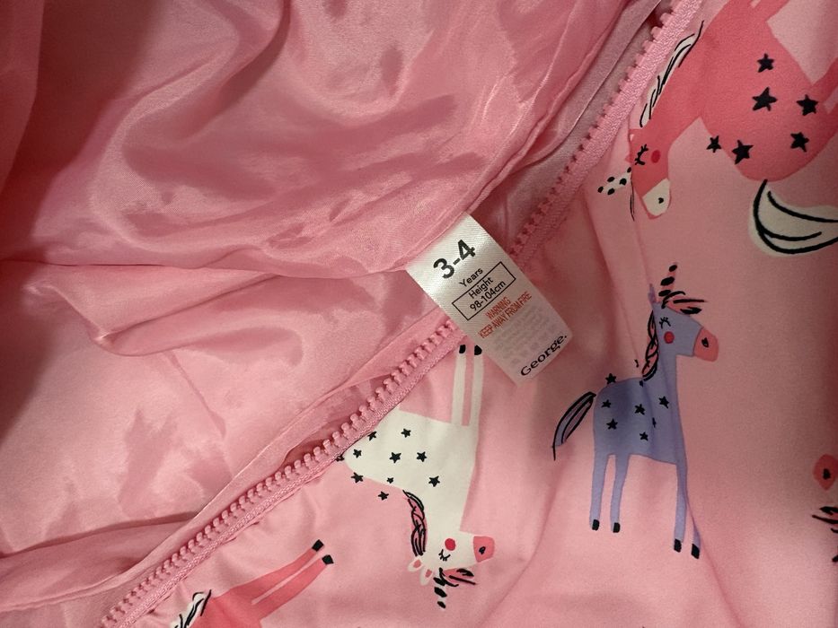 Зимни якета и гащеризон