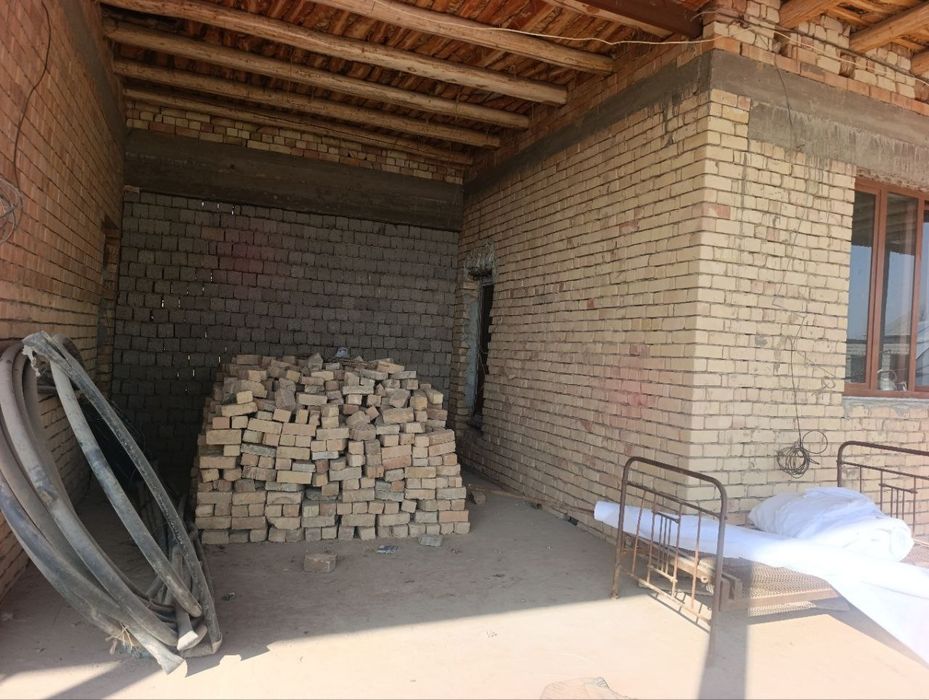 Uy sotiladi Piskentda