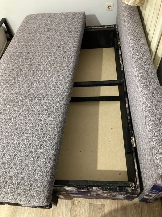 Раздвижной диван-кровать