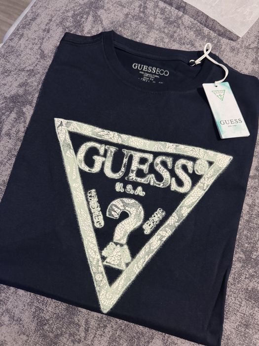 Нова тениска GUESS