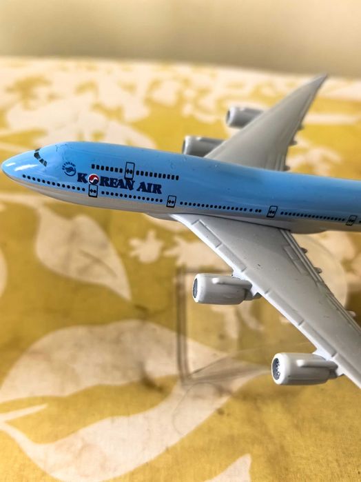 Модели на самолети 1:400